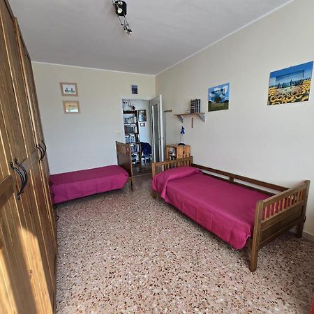 La Casa Dei Libri Appartement Caselle Torinese Buitenkant foto